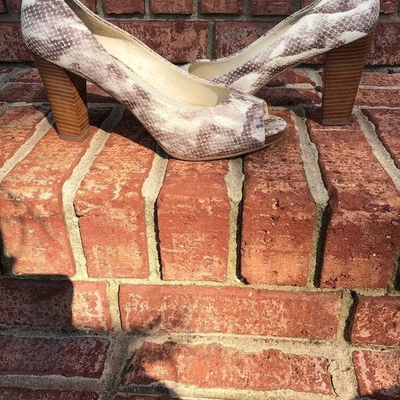 FRANCO santo “Snakeskin”  Peeptoe High Heel PumpsSize 8.5 - Picture 3 of 13